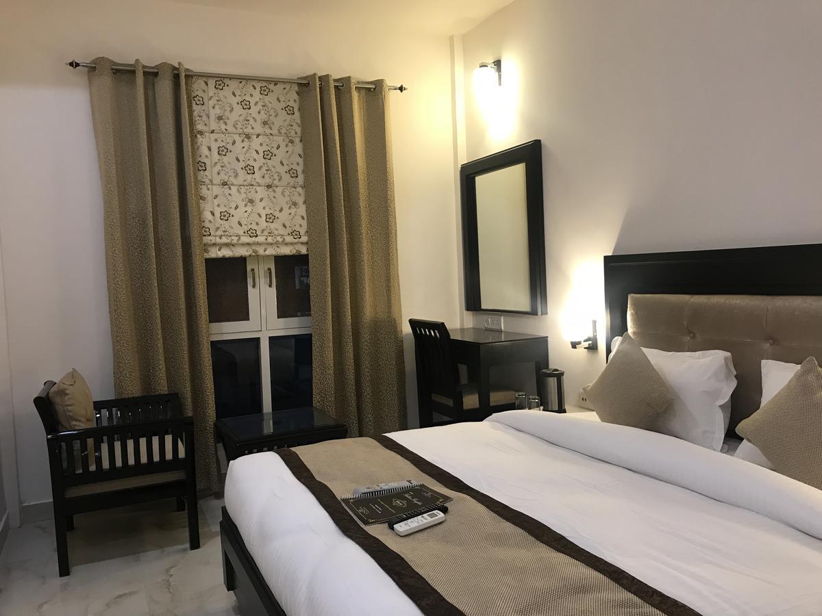 Hotel Bahia Heights Bathinda Exterior foto